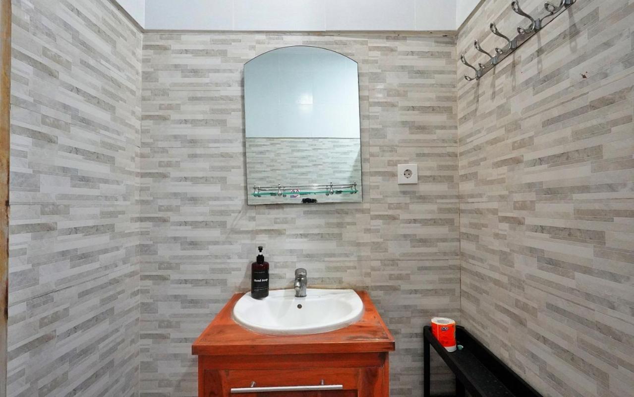 Kamar Kodel1 Seminyak (Bali)